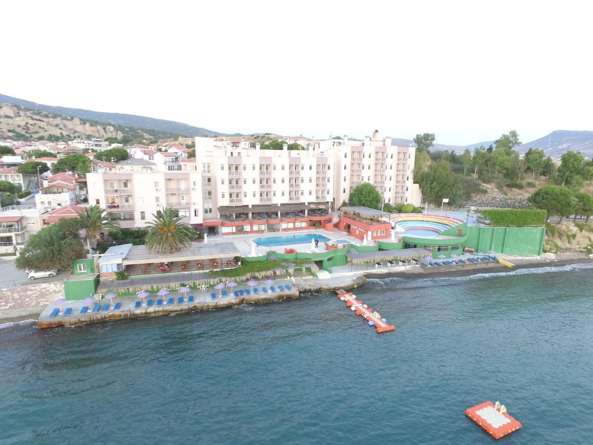 Hotel Leon Foça Extérieur photo