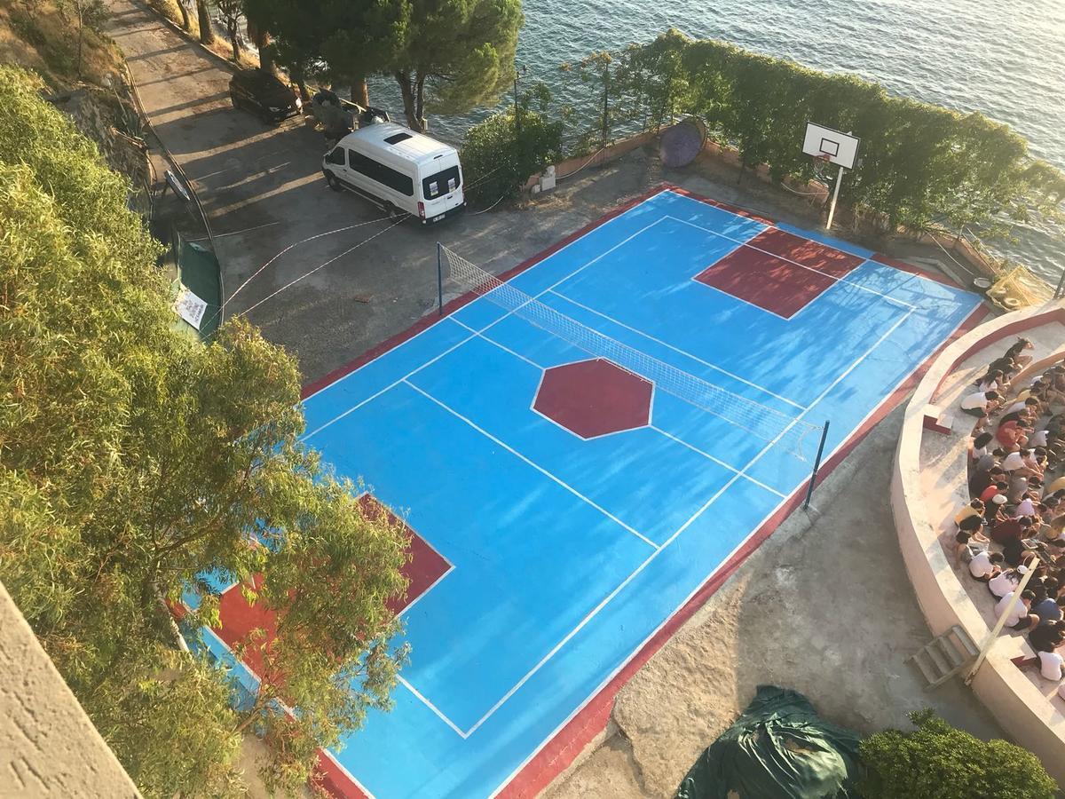 Hotel Leon Foça Extérieur photo